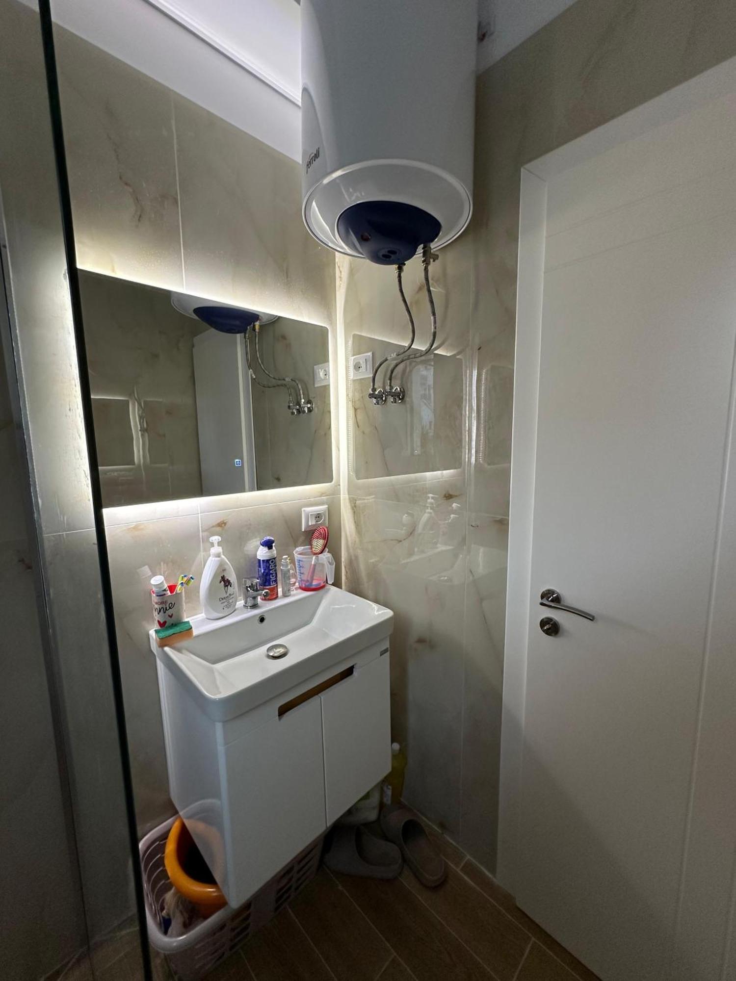 Azure Elegance Apartament